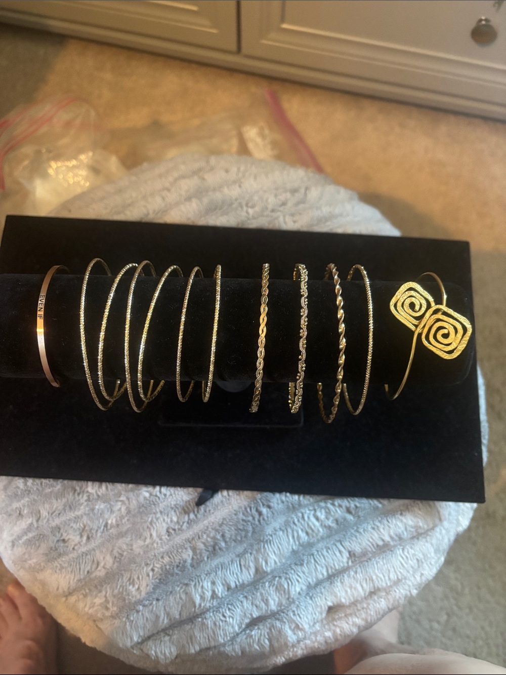 Gold Tone Women's Bangle Bracelet Set